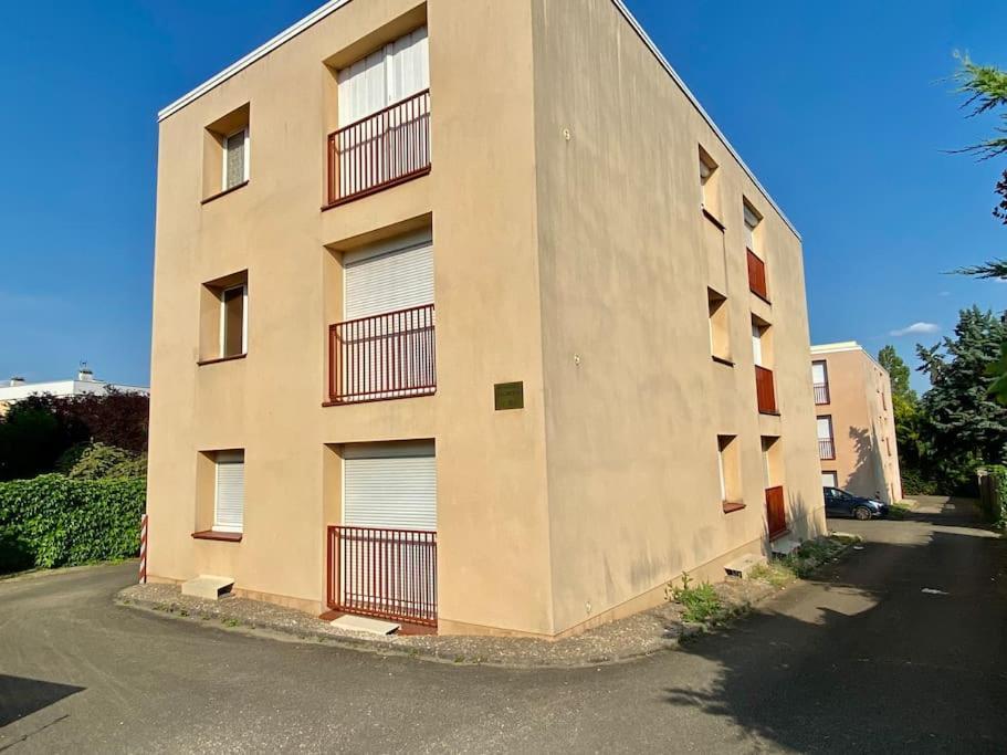 T2 Cosy Proche Hopital + Parking Gratuit Sur Place Auxerre Eksteriør bilde