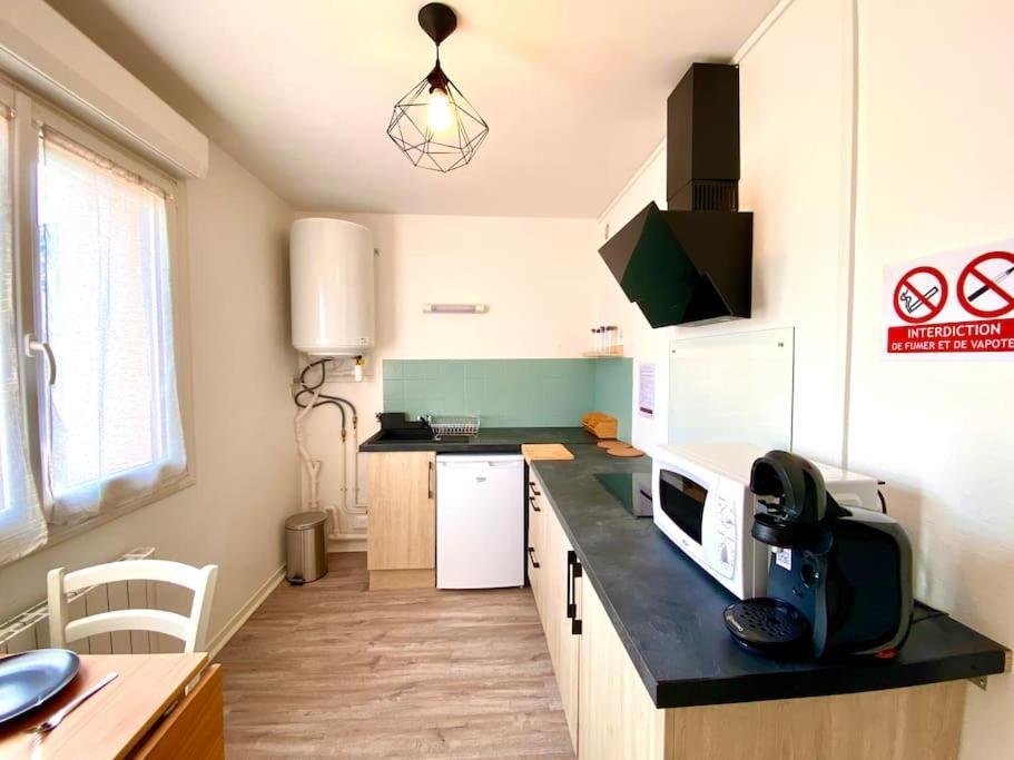 T2 Cosy Proche Hopital + Parking Gratuit Sur Place Auxerre Eksteriør bilde