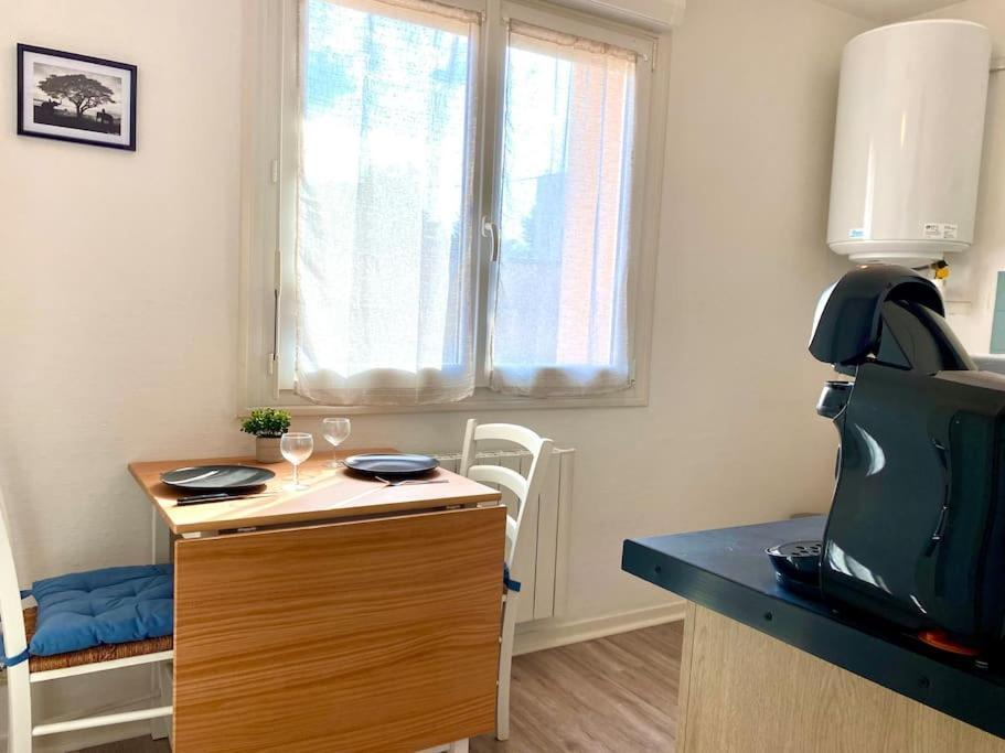 T2 Cosy Proche Hopital + Parking Gratuit Sur Place Auxerre Eksteriør bilde
